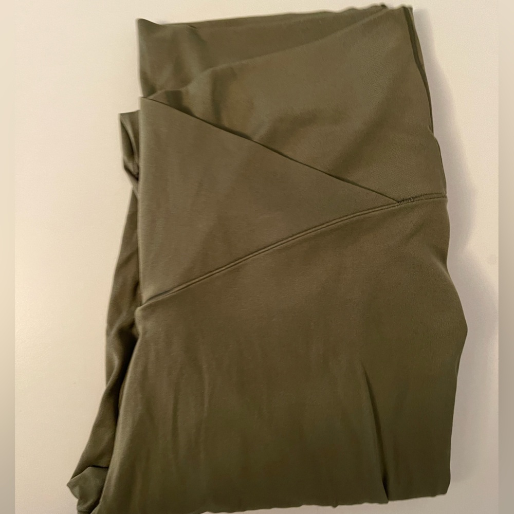 American Eagle Crossover Leggings